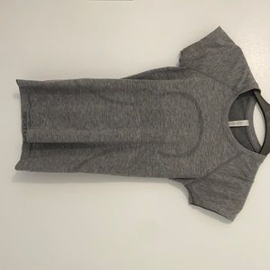 Lulu lemon swiftly top.